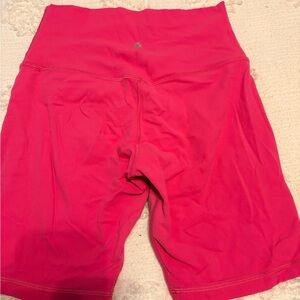 Women’s Lululemon Align short 6”
